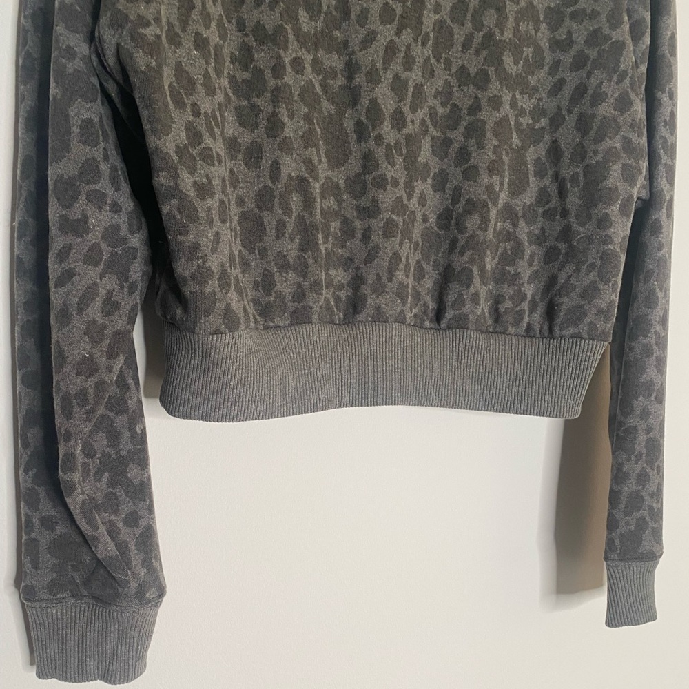 Victoria Secret Coat / Size: MEDIUM / Animal Print / Gently used. - Picture 3 of 5